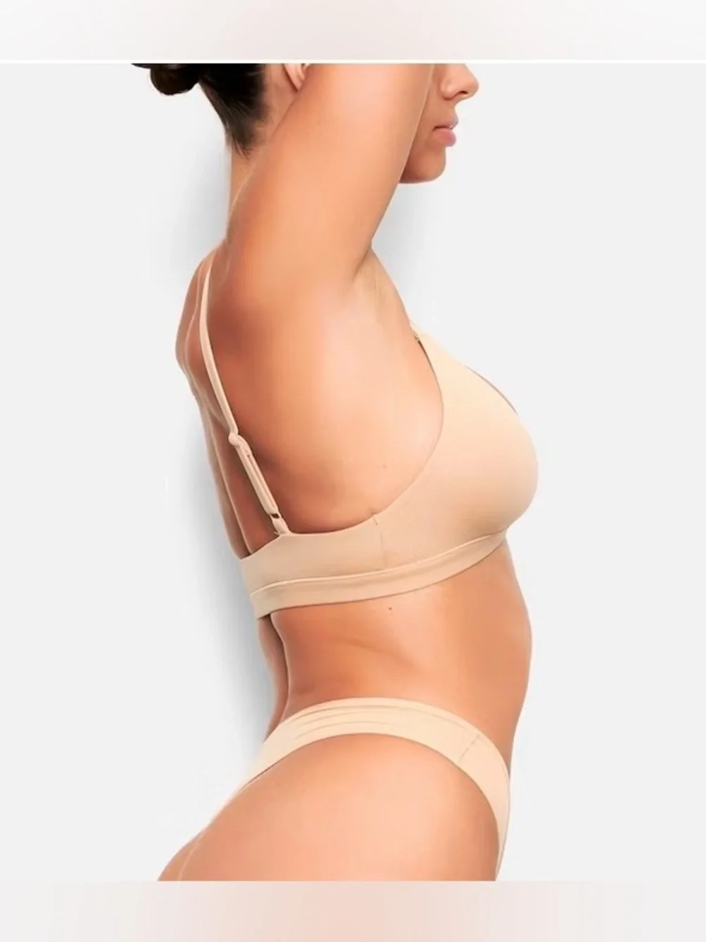 NWT SKIMS Fits Everybody Triangle Bralette Size Small Clay Ultra Soft Stretch